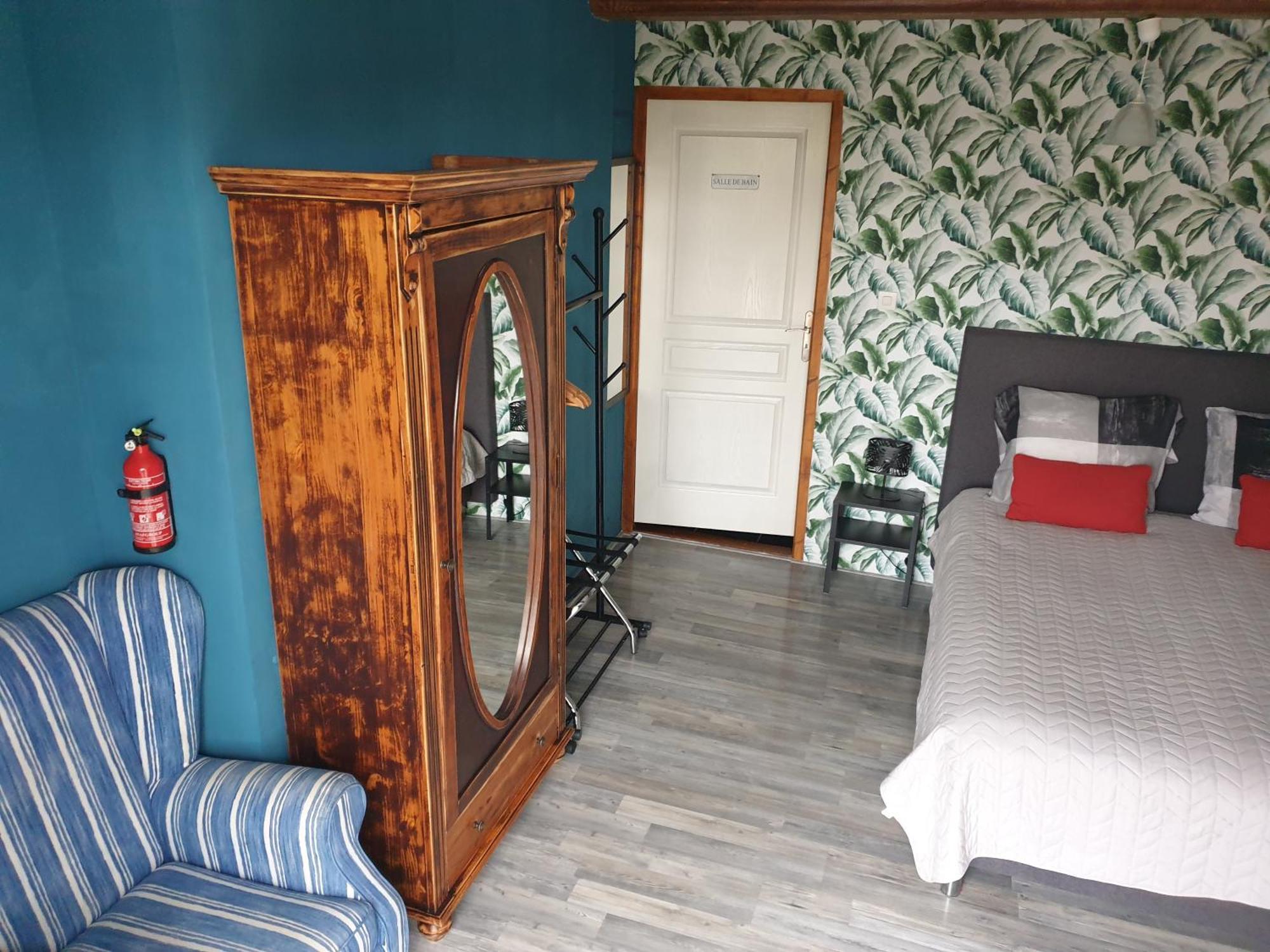 Le Heron Pourpre B&B Gastronomique Cronat Esterno foto