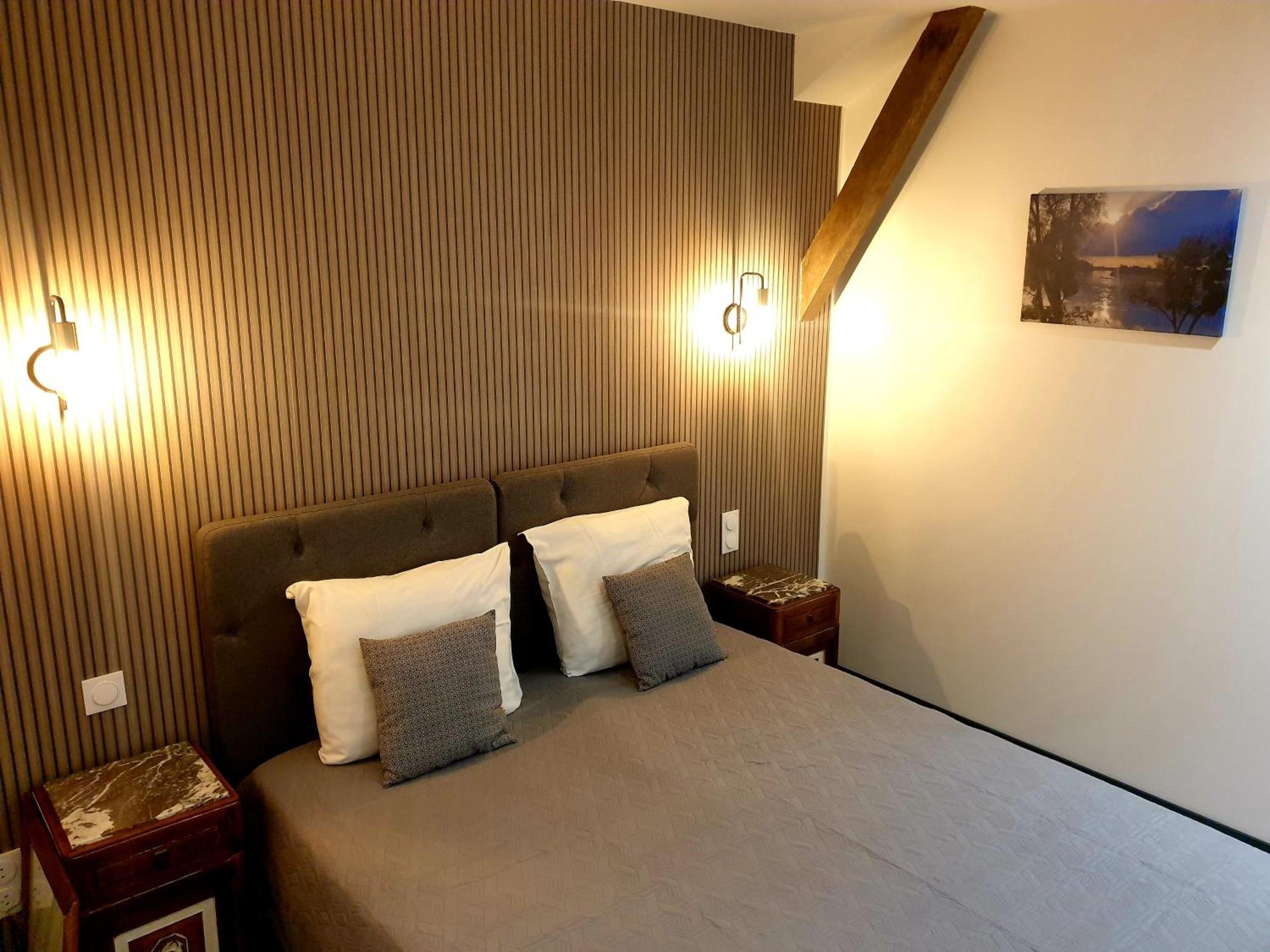 Le Heron Pourpre B&B Gastronomique Cronat Esterno foto